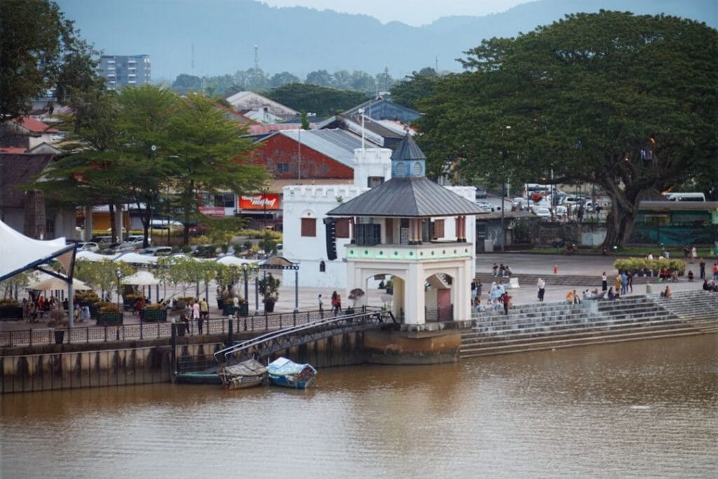 -Aldea Cultural de Sarawak Malasia