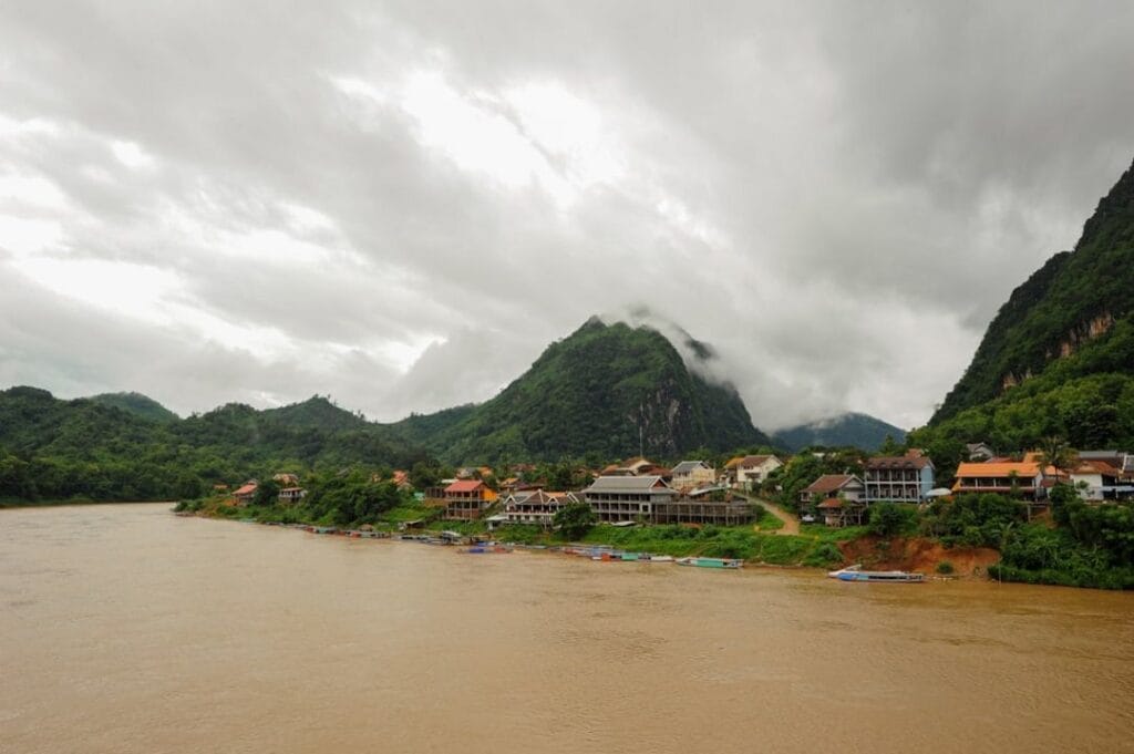 -Laos cultura