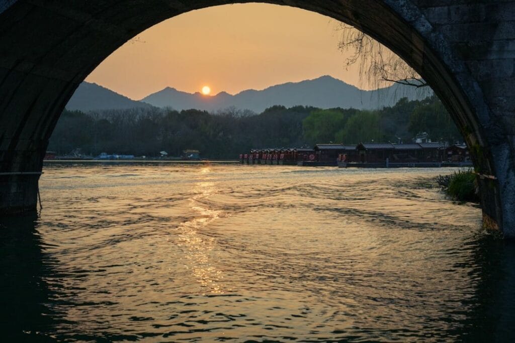 -Lago del Oestelago-oeste-hangzhouHangzhou
