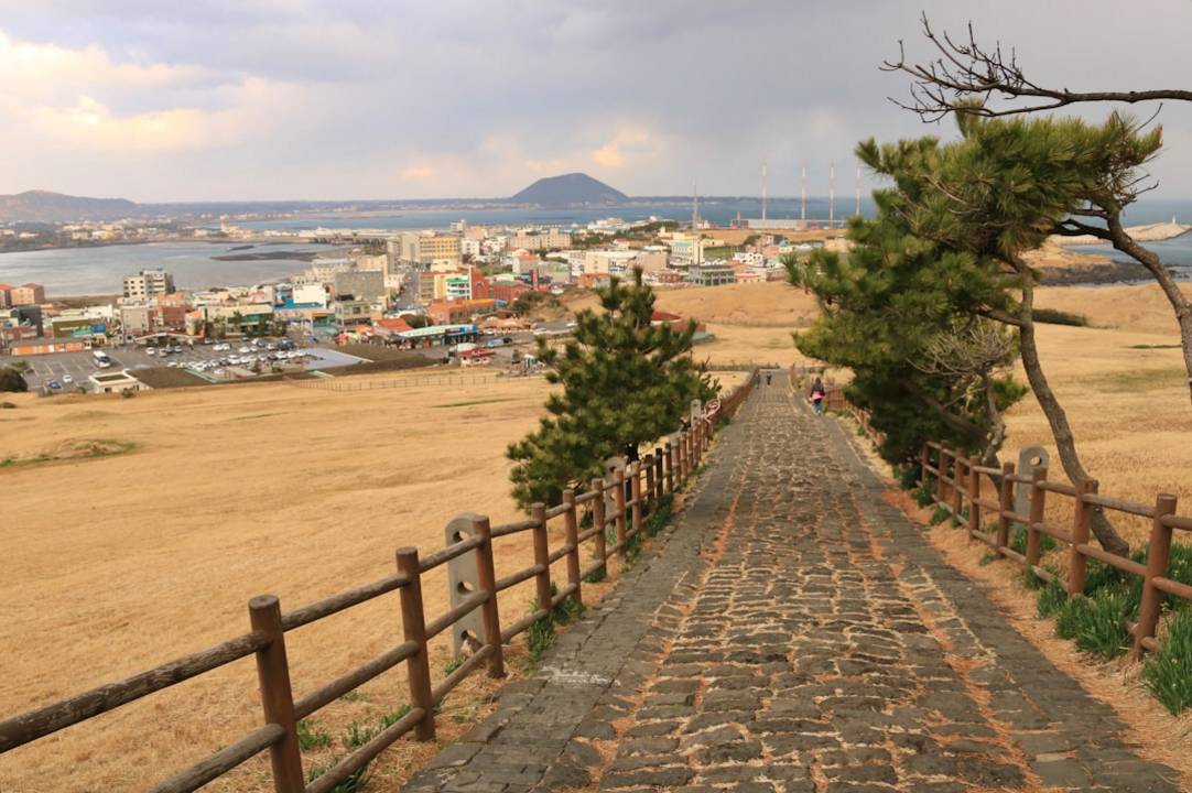 Pueblo Folclórico de Jeju: Un vistazo a la cultura viva. Pueblo Folclórico de Jeju: Un vistazo a la cultura viva.