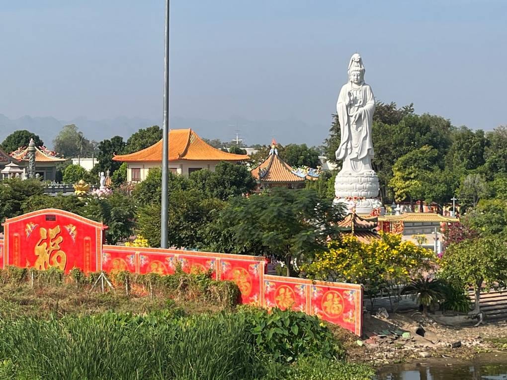 Wat Ek Phnomwat-ek-phnomBattambang scenery