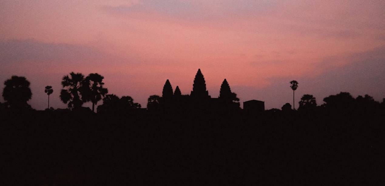 Angkor Watangkor-watSiem Reap overview