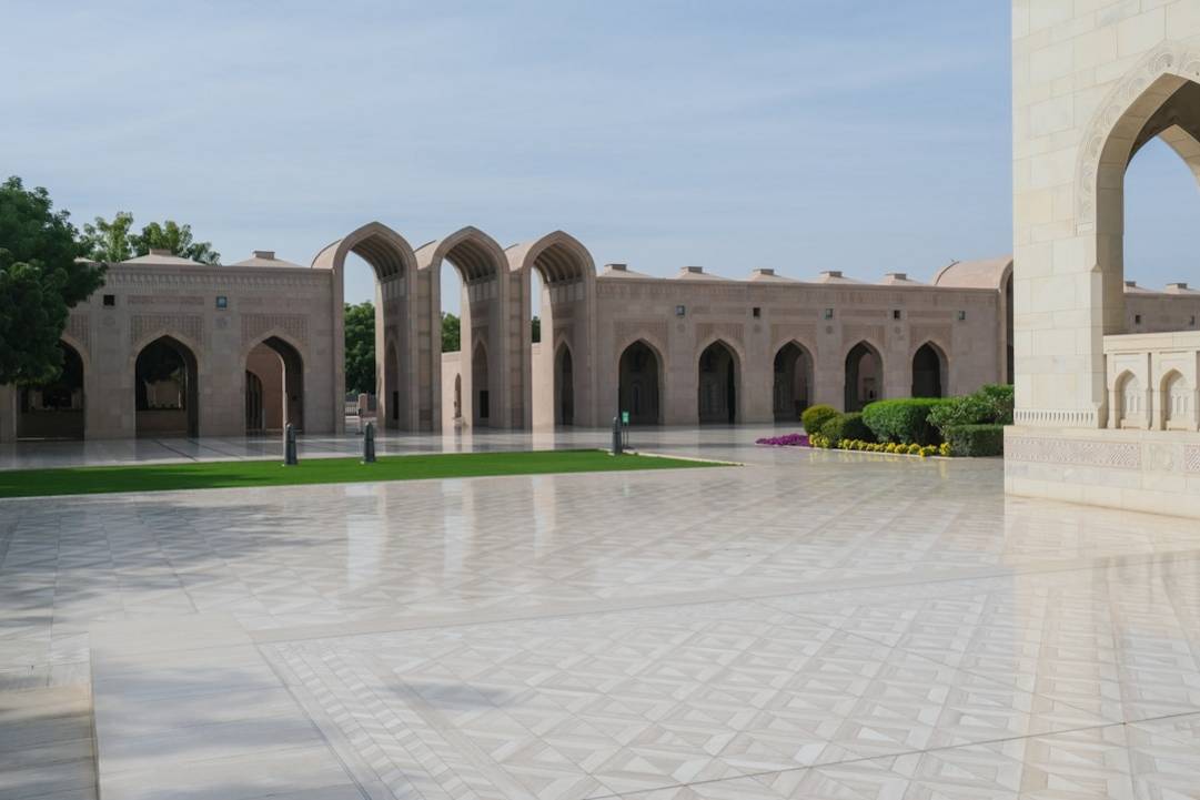 Gran Mezquita del Sultán Qaboossultan-qaboos-mosqueMascate highlights
