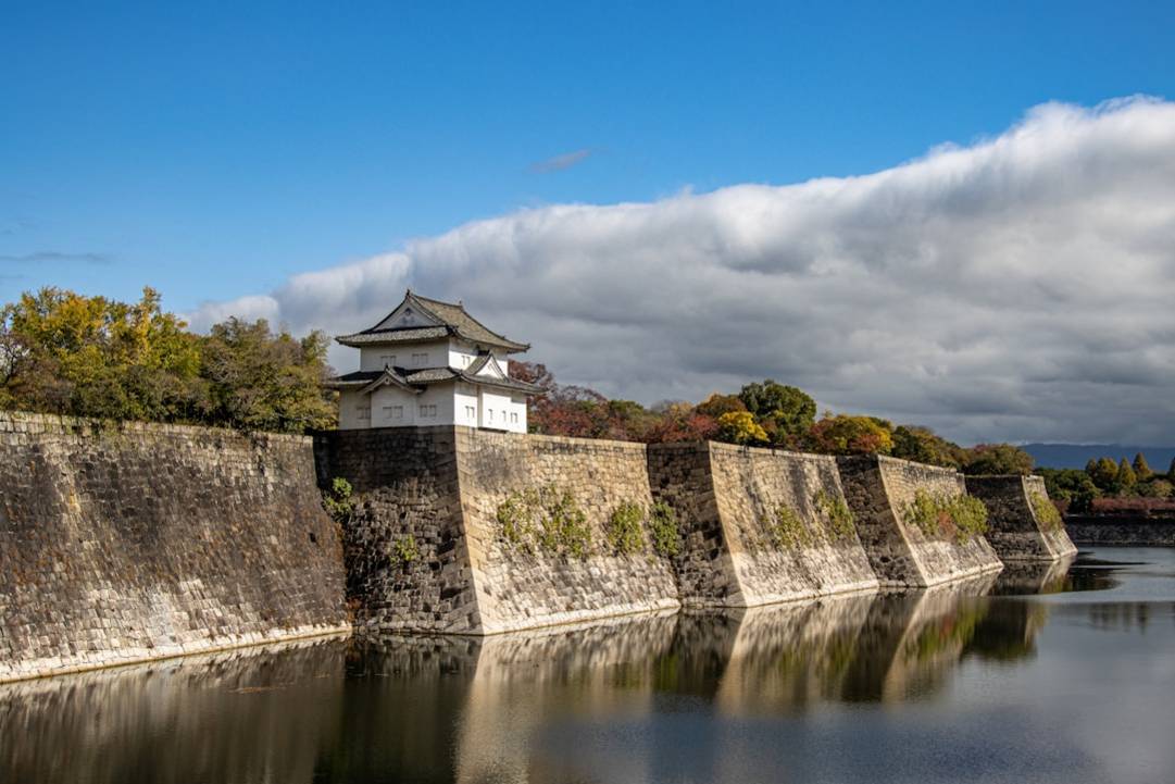 Castillo de Osakaosaka-castleOsaka scenery