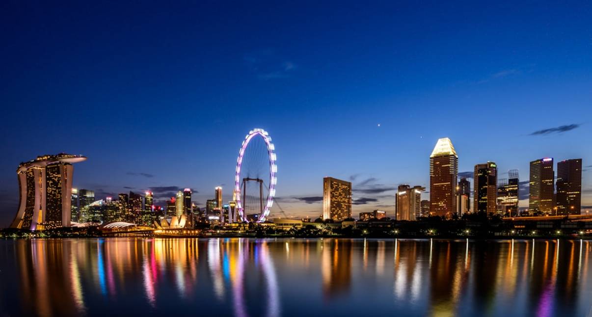 Marina Bay Sands SkyParkmarina-bay-sands-skyparkMarina Bay atmosphere