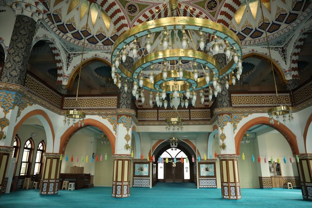 Gran Mezquita del Sultán Qaboossultan-qaboos-mosqueMascate scenery