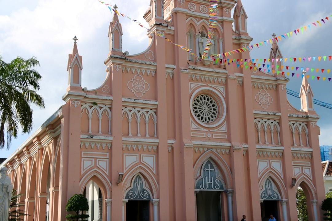 Saint George's surroundings