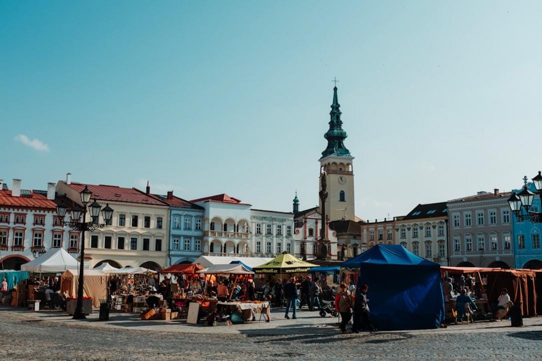 Código de vestimenta para Hungary | ¿Qué ropa llevar en 2026? 3 Hungary travel fabrics