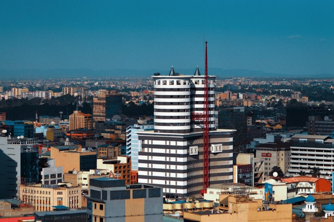 Dinero en Namibia: cómo manejar efectivo y tarjetas 2 Cajero en Kenya